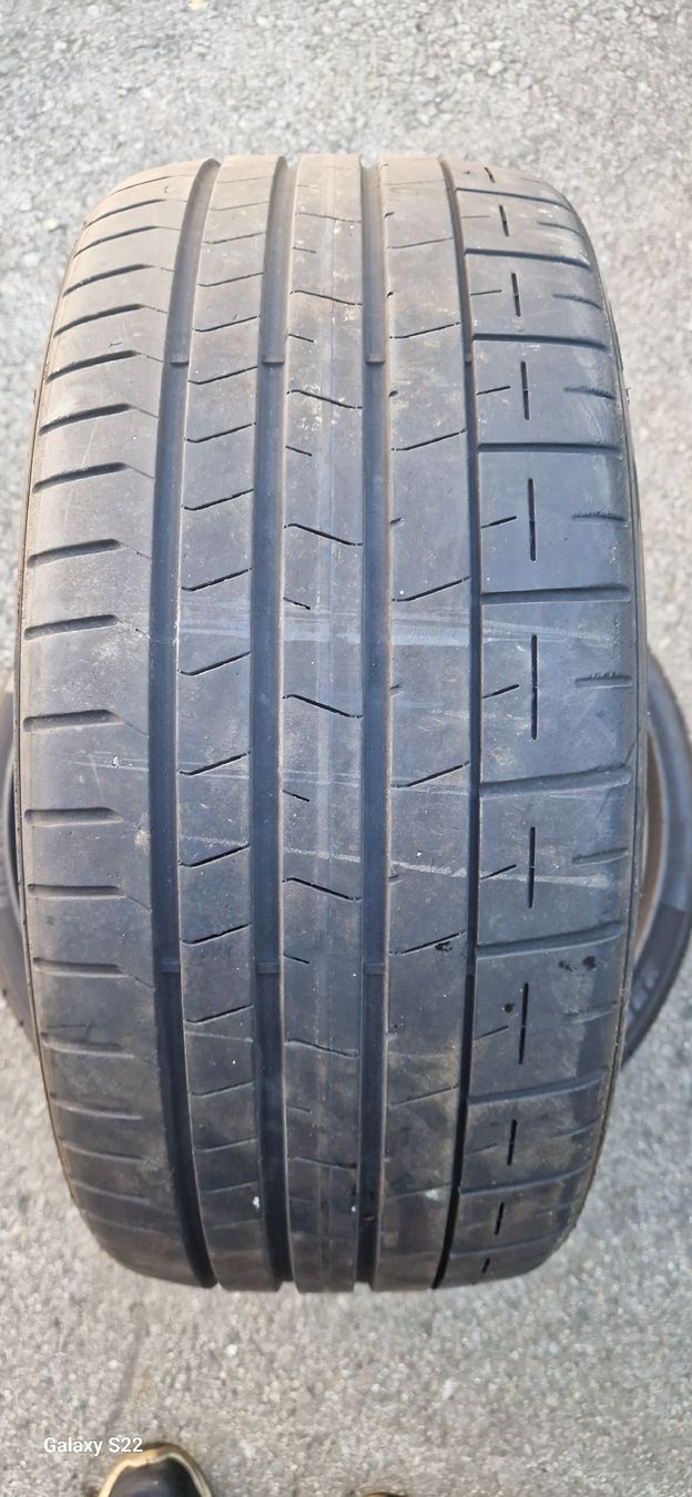 Pirelli Pneumatici & Ruote complete: Sommerpneu 235/35/R29 – Usato da herzogenbuchsee venduto da jamma01 1