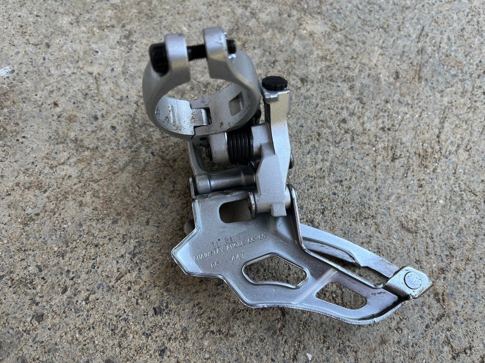 Sram Pezzi di ricambio: Sram X7 Umwerfer 3-Fach – Usato da Massongex venduto da thn311 2