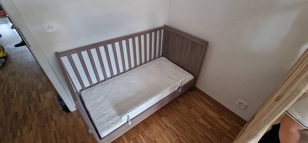 Lits: Lit bébé  – D'occasion à Yvonand par jonge