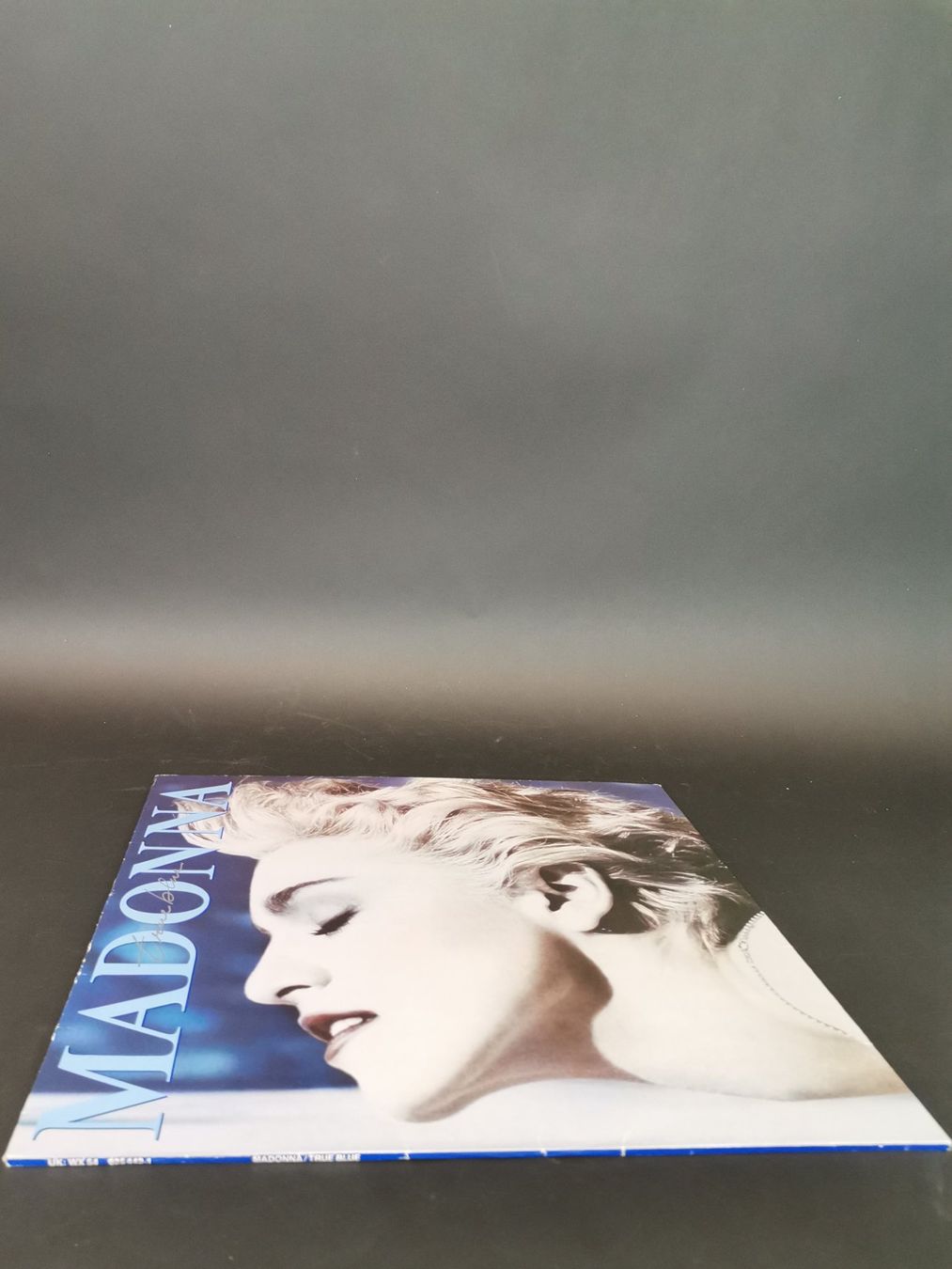 Dischi in vinile: SCHALLPLATTE Vinyl Madonna True Blue – Usato da Schaffhausen venduto da Restwert_SH 5