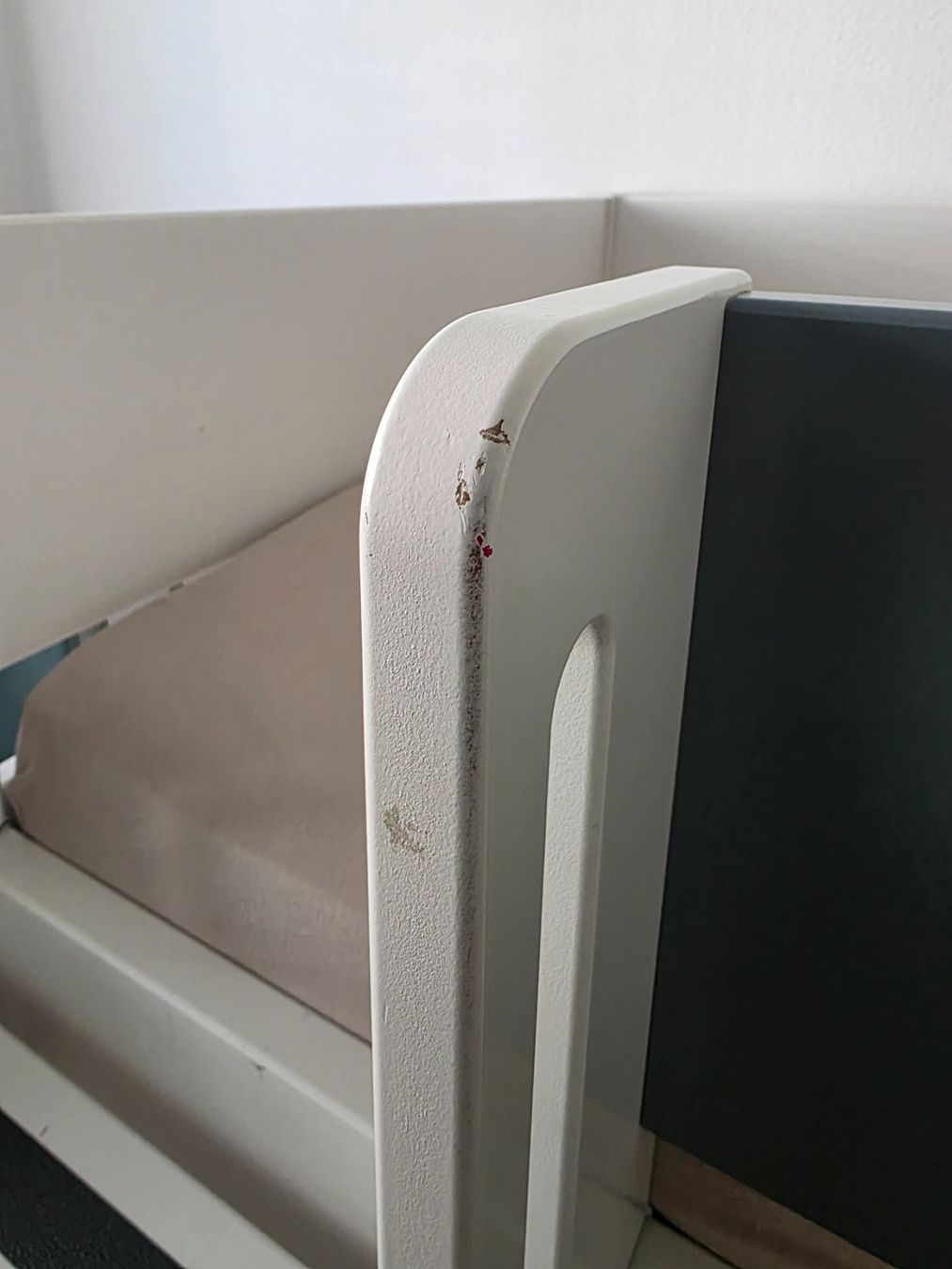 Flexa Letti: Flexa Halbhoch-Bett White mit Vorhänge und Matratze – Usato da Dietikon venduto da Antopo 5