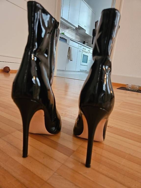Steve Madden Damenschuhe: Steve Madden Lack Schuhe – Gebraucht aus Nuerensdorf von Sagnak007 1
