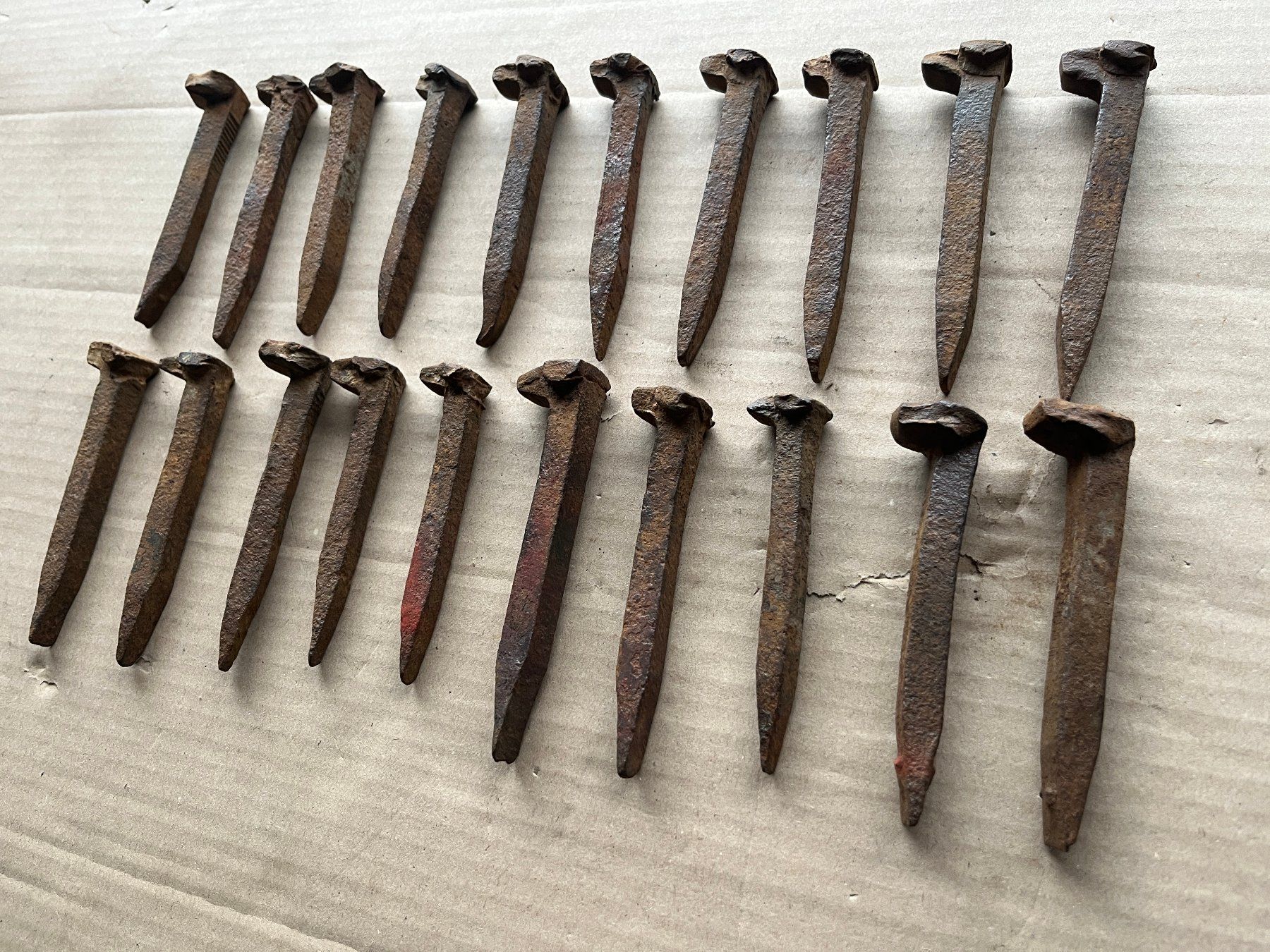 Quincaillerie: Eisennägel geschmiedet B – D'occasion à Unterkulm par esco 1