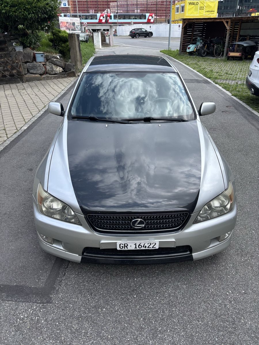 Lexus Autos: Lexus is200 – Gebraucht aus Chur von Giannilorenzo 2