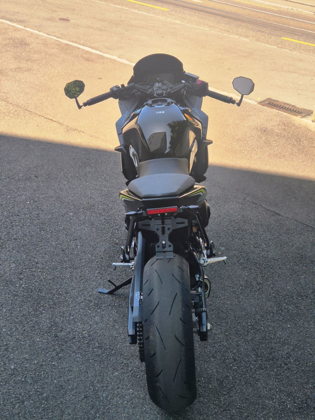 Suzuki Strada: Suzuki GSX 8 R - 35kW – Nuovo (secondo la descrizione) da Allschwil venduto da DiamondMoto 3