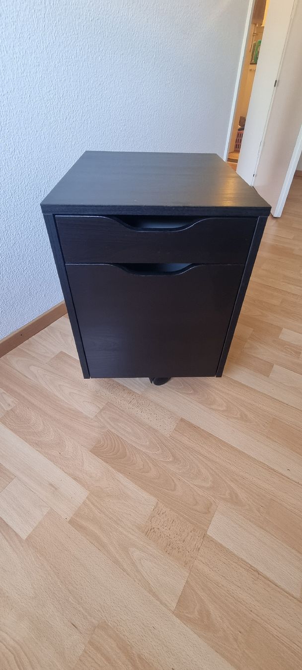 Ikea Eléments de bureau: Schubladeelement Ikea – D'occasion à Kriens par sus_gb5f 1