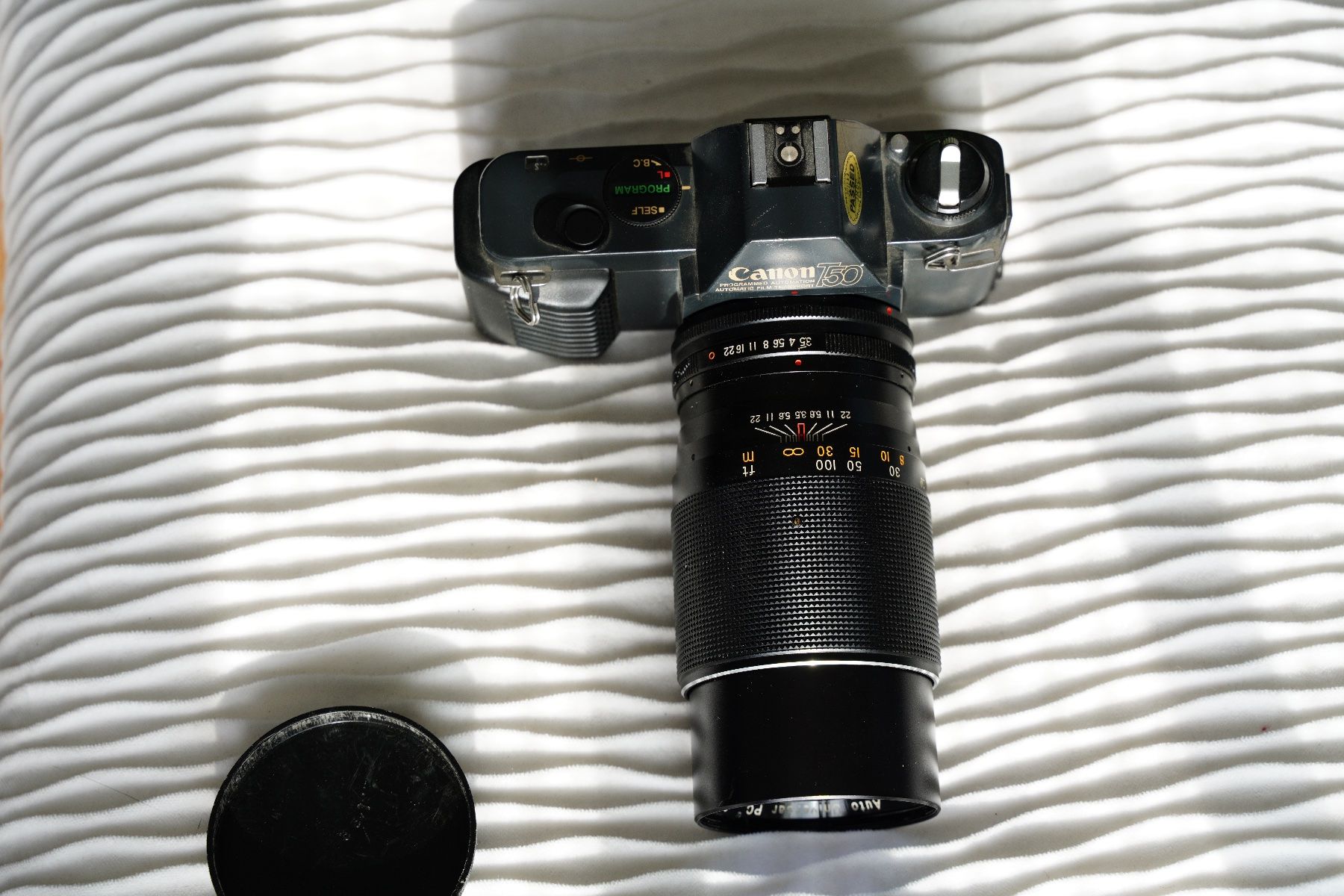 Canon Fotocamera: Canon T50+ 200mm f:3.5 – Difettoso da Dagmersellen venduto da sim_zqh8
