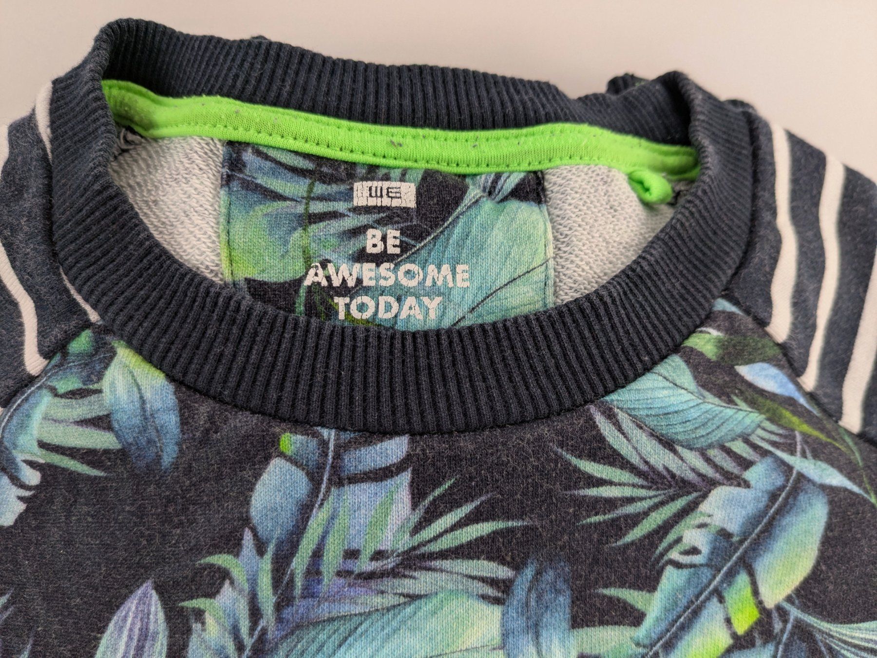 We Pullover & Sweatshirts: WE Kinderpullover Sweater Gr. 158/164 – Gebraucht aus Dintikon von Restwert_Dintikon 2