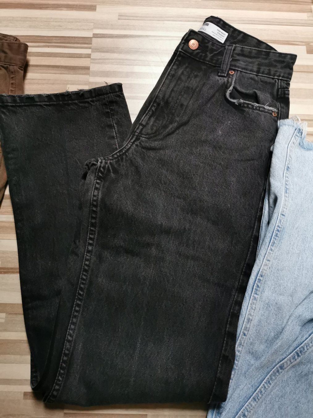 Lotti & Set di vestiti: 3x Mädchen Hosen – Usato da Sumiswald venduto da Holzwurm72 2