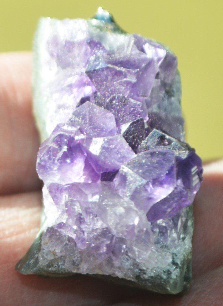 Mineralien & Heilsteine: Deko Heilstein D-437 – Amethyst Cluster – Neu und originalverpackt aus Goldiwil (Thun) von han_v5b7 4