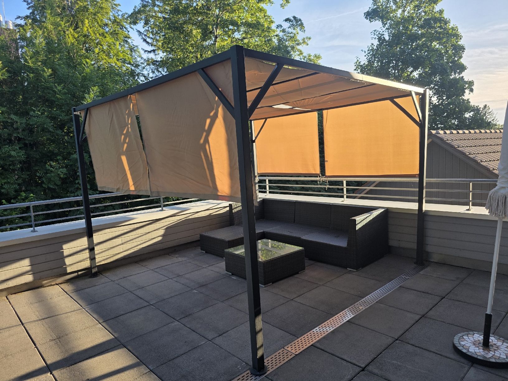 Rifugi: Pergola in der Grösse 4x4 meter – Usato da Bäretswil venduto da Suter89