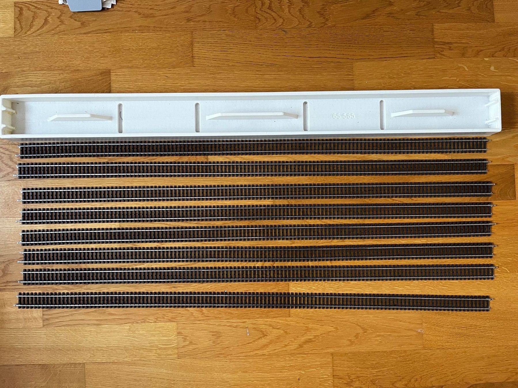 Märklin Modelleisenbahnen: Märklin K-Gleis 900 mm – Neu (gemäss Beschreibung) aus Thun von sandrober20