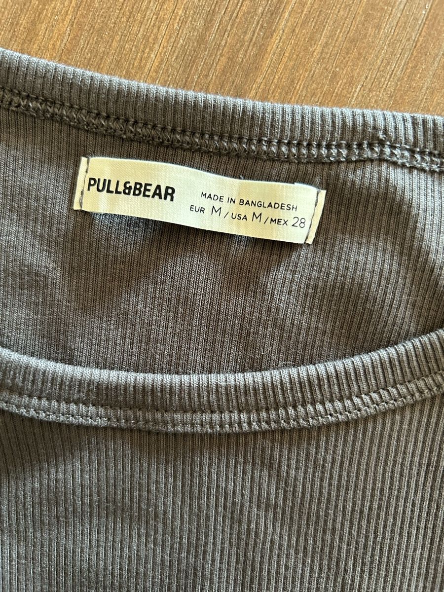 Pull&Bear T-shirt: Pull&Bear Ripp-Top, Langarm, Neuwertig  – Nuovo (secondo la descrizione) da Beringen venduto da Sternli650 1