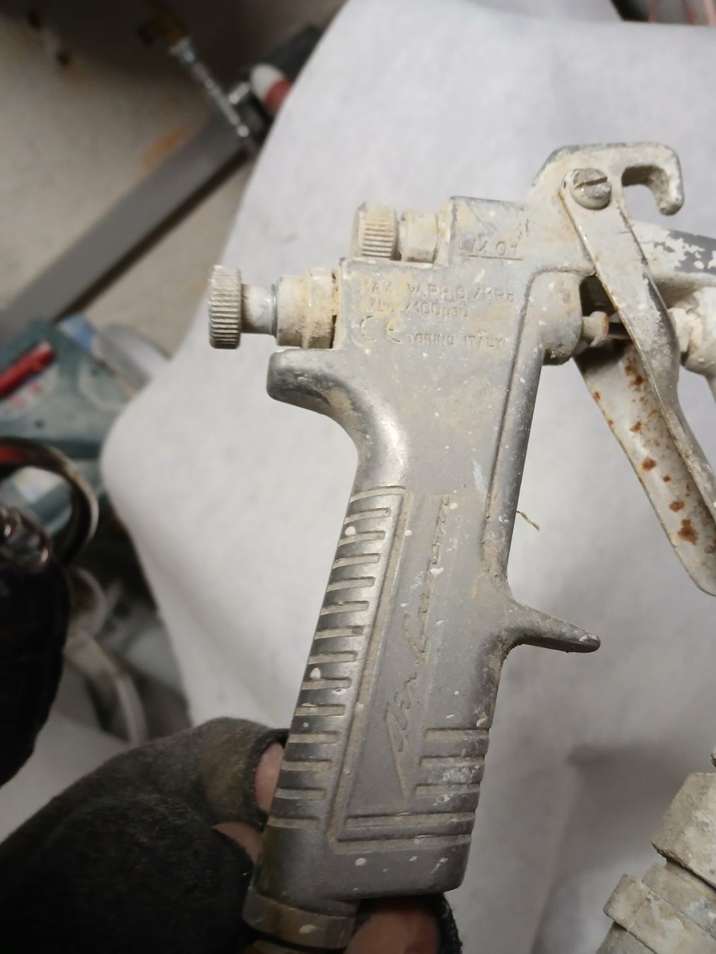 Tutti gli attrezzi: Profi Druckbehaelter Farbspritzsystem -Drucktank – Usato da Tobel venduto da Bachi40 6