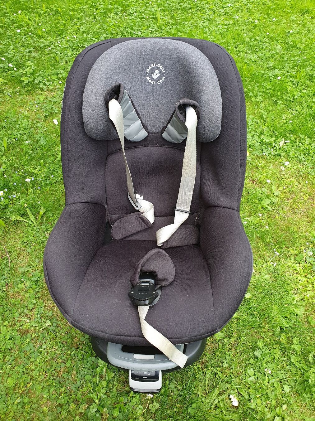Maxi-Cosi Auto-Kindersitze: Maxi Cosi Kindersitz inklusive Station und 1 Schutzüberzug. – Gebraucht aus Thun von Schneider_nic