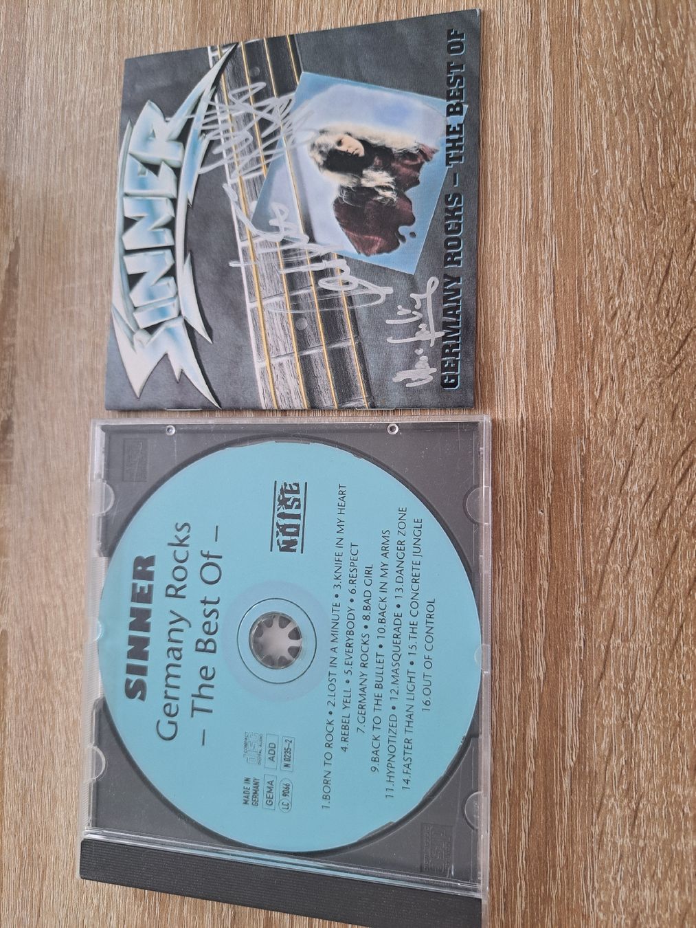 CD: CD Sinner Germany Rocks - The Best Of – Usato da Sierre venduto da ronhextall