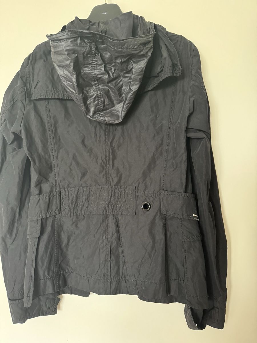 Jacken: Dekker - wasserdichte Jacke mit Kapuze – Gebraucht aus Adliswil von gai_yc9f 3