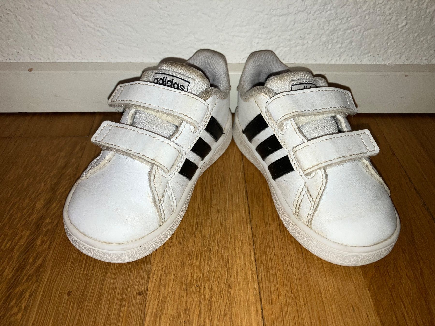 Adidas Scarpe per ragazzi: Kinderschuhen Adidas, Grösse 21 – Usato da Zürich venduto da Dudu2020