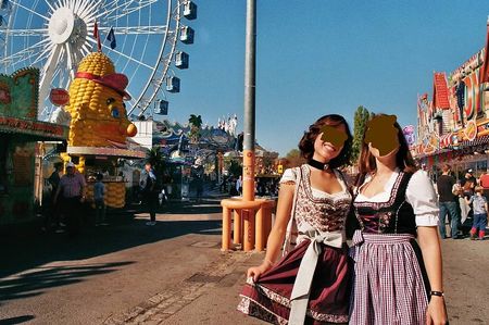 Edles Krüger Dirndl Grösse 34 in Bordeaux