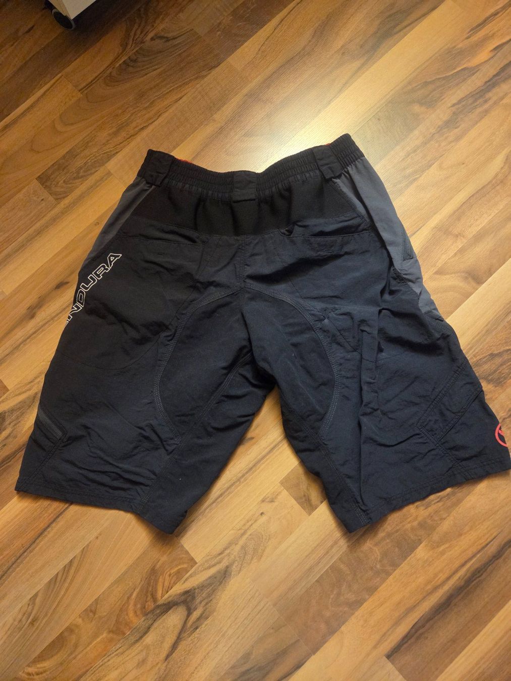 Endura Pantaloni: Velohose Endura Herren M – Usato da Wattwil venduto da manupf 1
