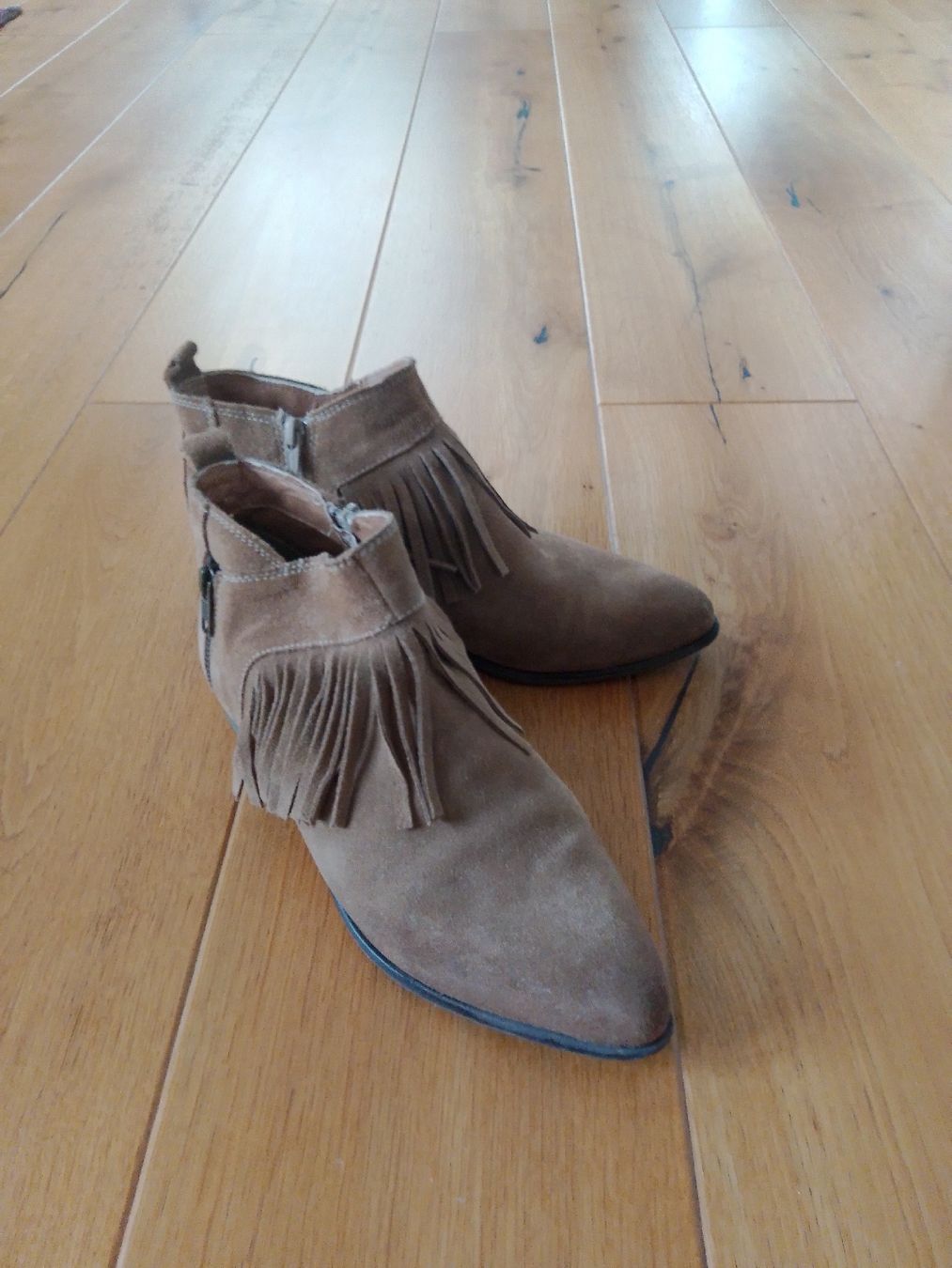Scarpe da donna: Wildleder Schuhe  – Usato da Sirnach venduto da Marketeria