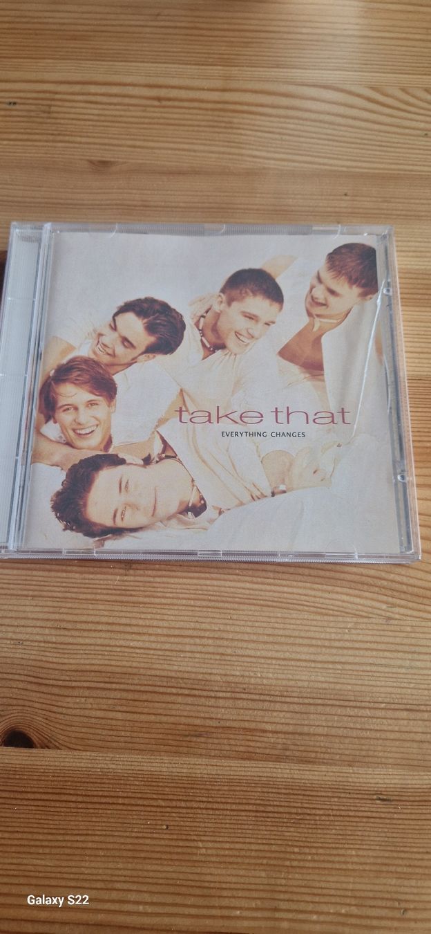 CDs: CD Take That Everything Changes – D'occasion à Yvonand par CD-KINGDOM 1