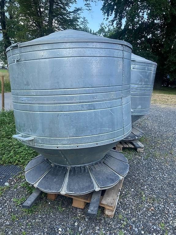 Nourriture: Futtersilo / Futterstelle für Schweine – D'occasion à Gams par astrein1 2