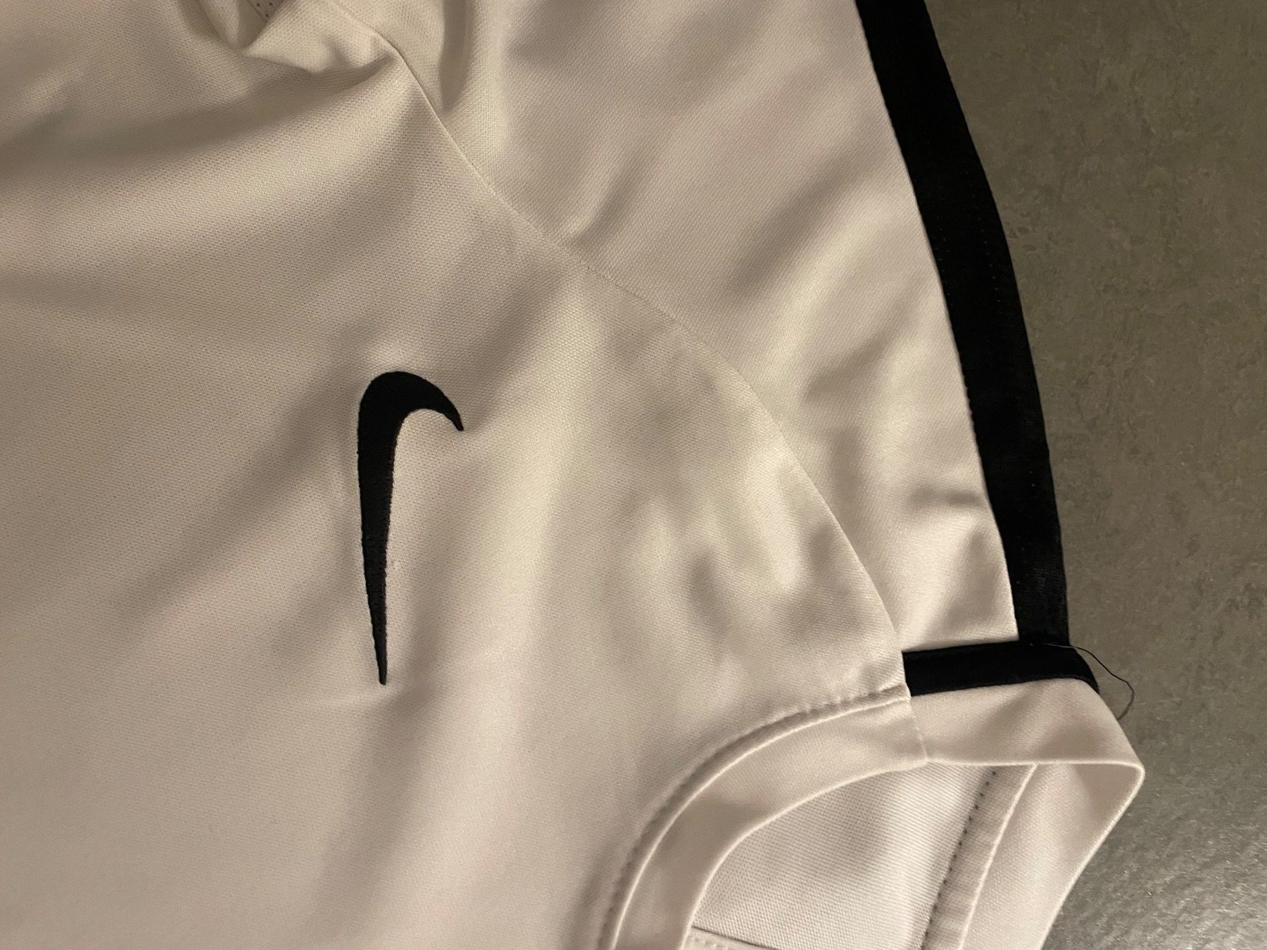 Nike Camicie, T-shirt & Polo: Nike T-shirt – Usato da Zürich venduto da Ivona3 1