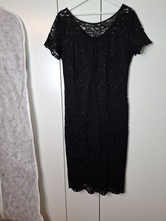 Elegantes Spitzenkleid, Grösse 44