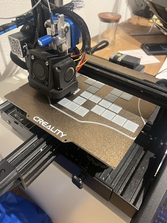 Creality Imprimante 3D: Creality Ender 3 V2 3D Drucker – D'occasion à Luzern par FG1236 3