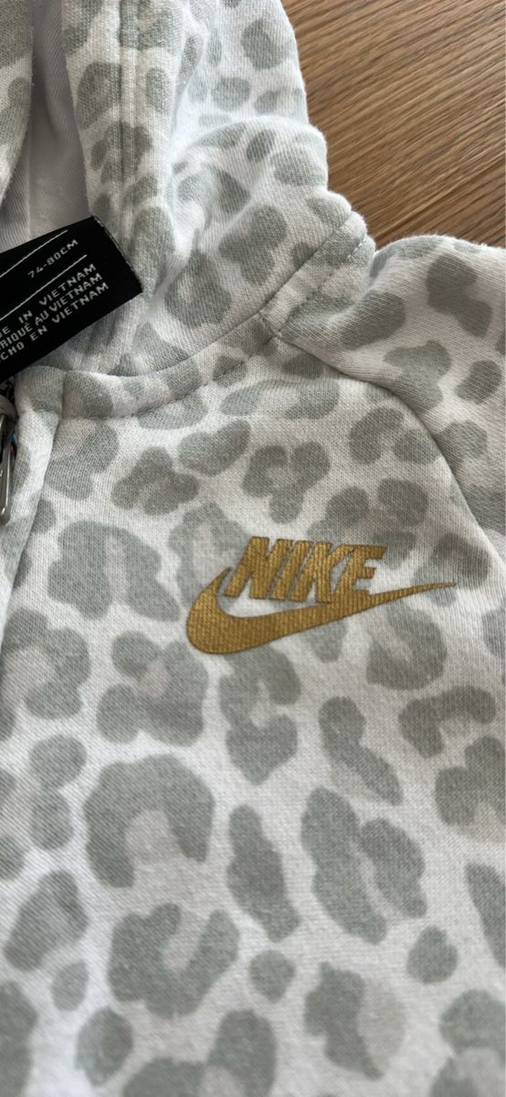Nike Tute: Nike Overall Gr. 74-80  – Usato da Unterägeri venduto da Phil5 1