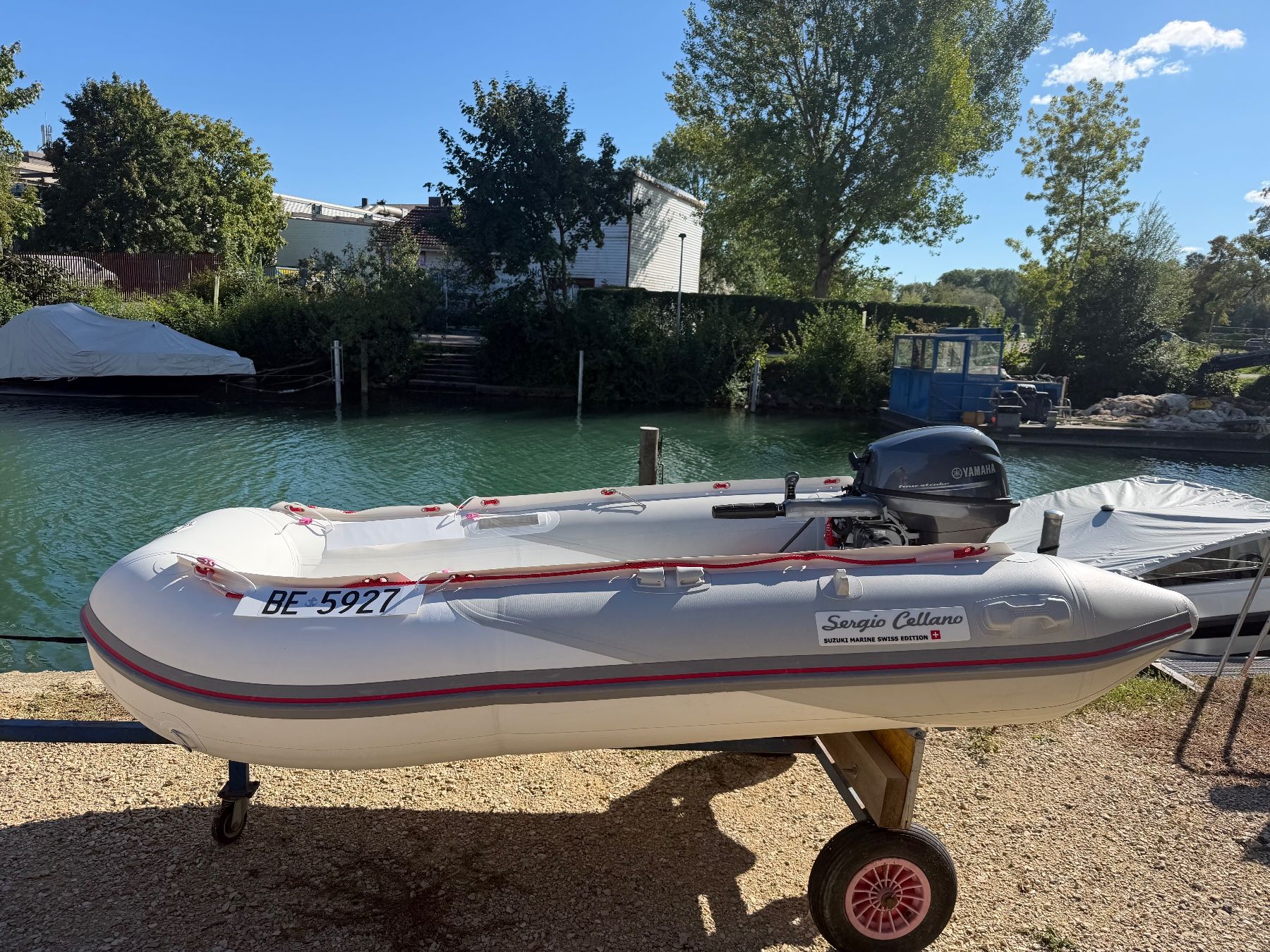 Sergio Cellano Boote: Schlauchboot Sergio Cellano mit Yamaha Aussenborder 8 PS – Gebraucht aus Biel/Bienne von BootszentrumBiel