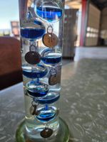 Thermometer mit Schwimmendenkugeln