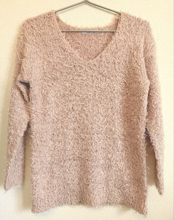 Rosafarbener Flausch-Pullover von Carnaby, Grösse 38