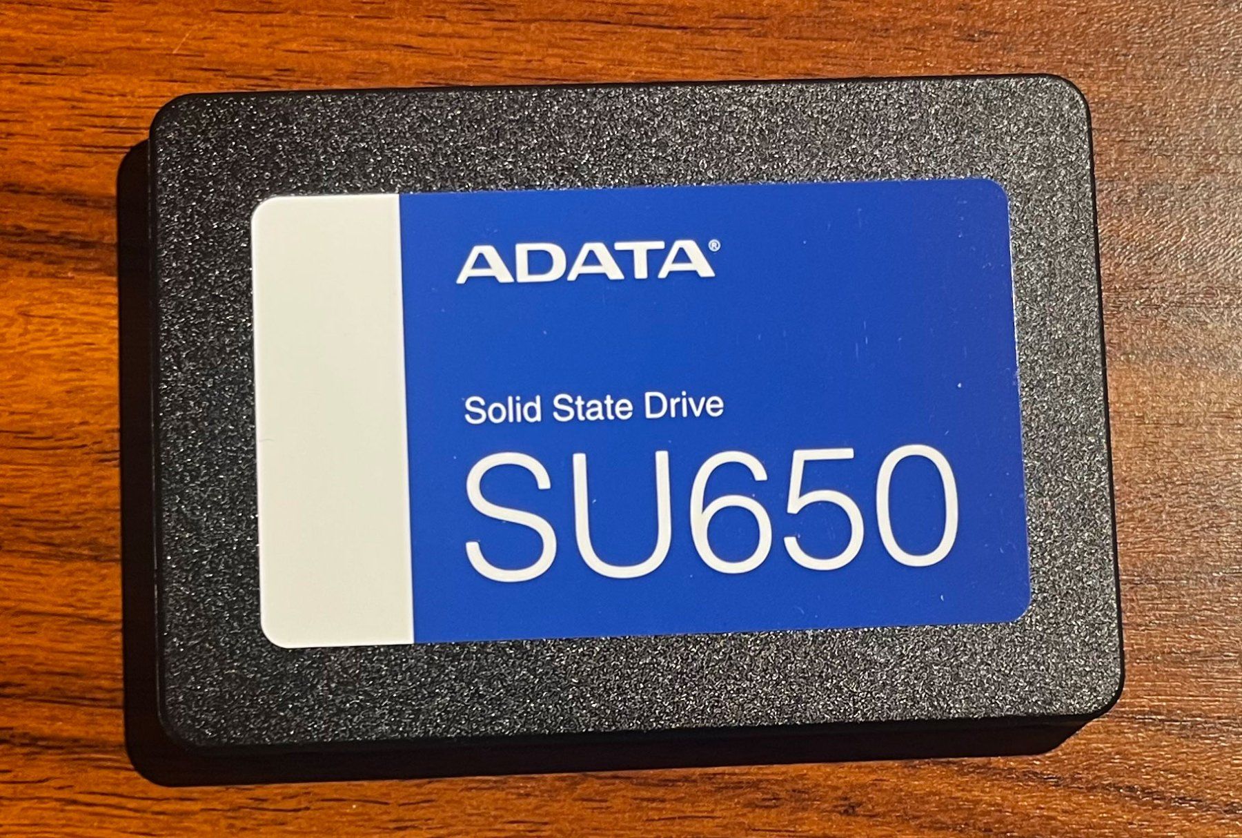 Disques durs: ADATA SU650 1TB SSD SATA III 02 – D'occasion à Arbon par Clingfreeze