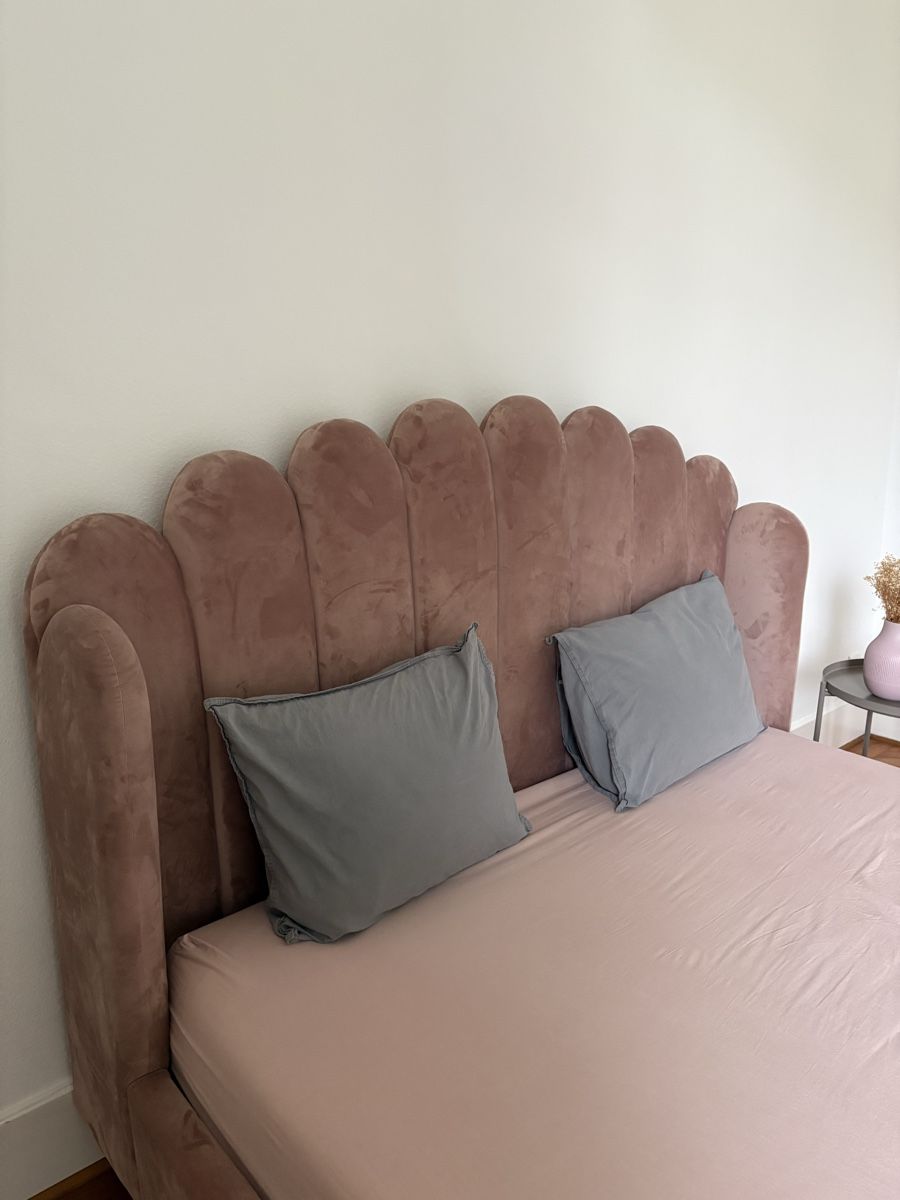 Betten: Lit westwing rose – Gebraucht aus Pully von aud_ql5r 1