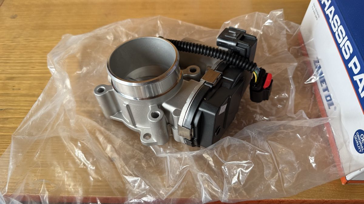 Jeep Tutti pezzi di ricambio auto: Drosselklappe Jeep 2.4 – Nuovo (secondo la descrizione) da Hauptwil venduto da Bueluc 2