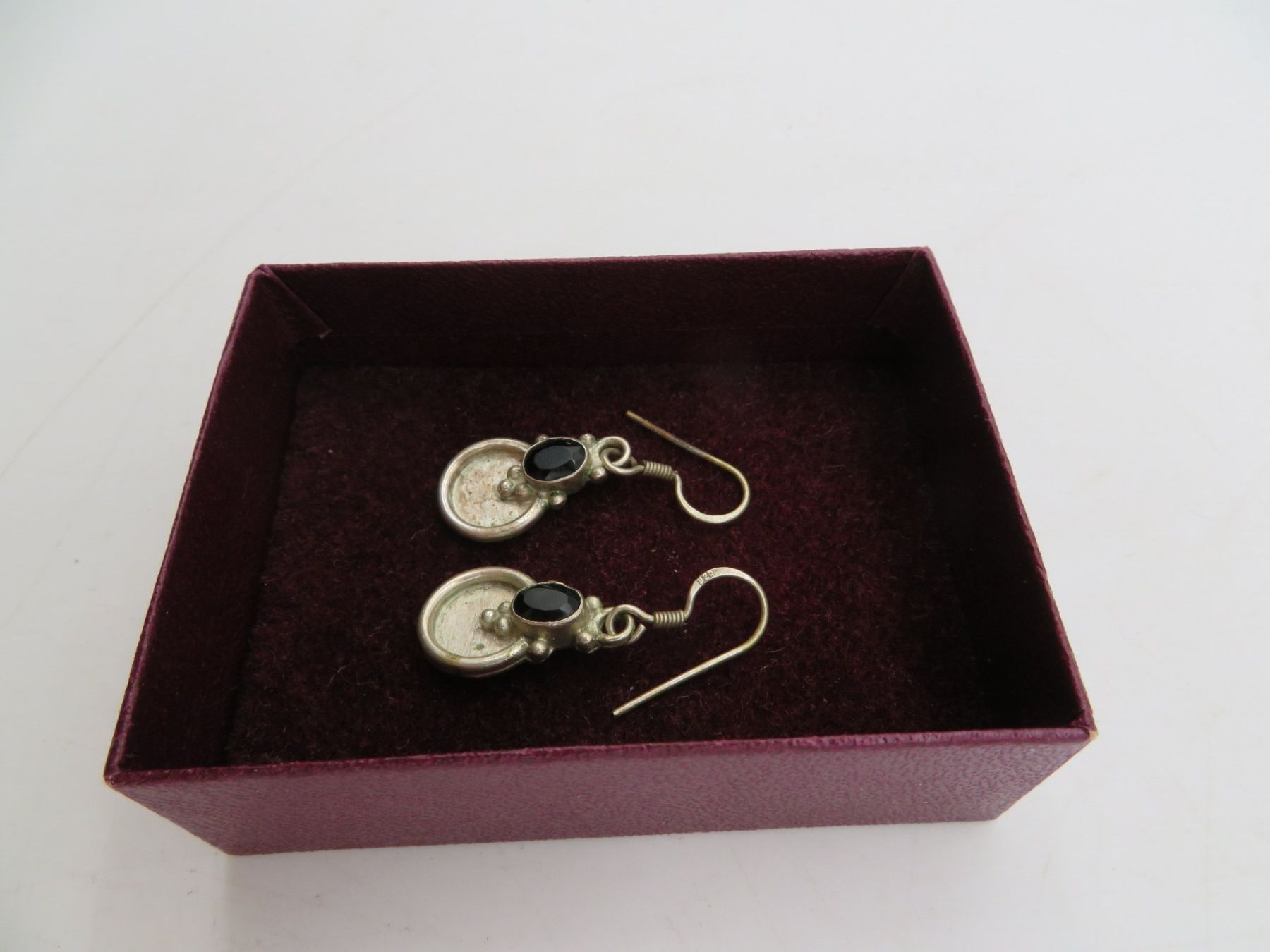 Ohrringe & -stecker: Vintage Silber Ohrhänger Ethno mit Onyx schwarz – Gebraucht aus Reinach BL von WBZ-Flohmarkt 2