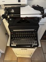 Macchina da scrivere Olivetti M40 in buono stato
