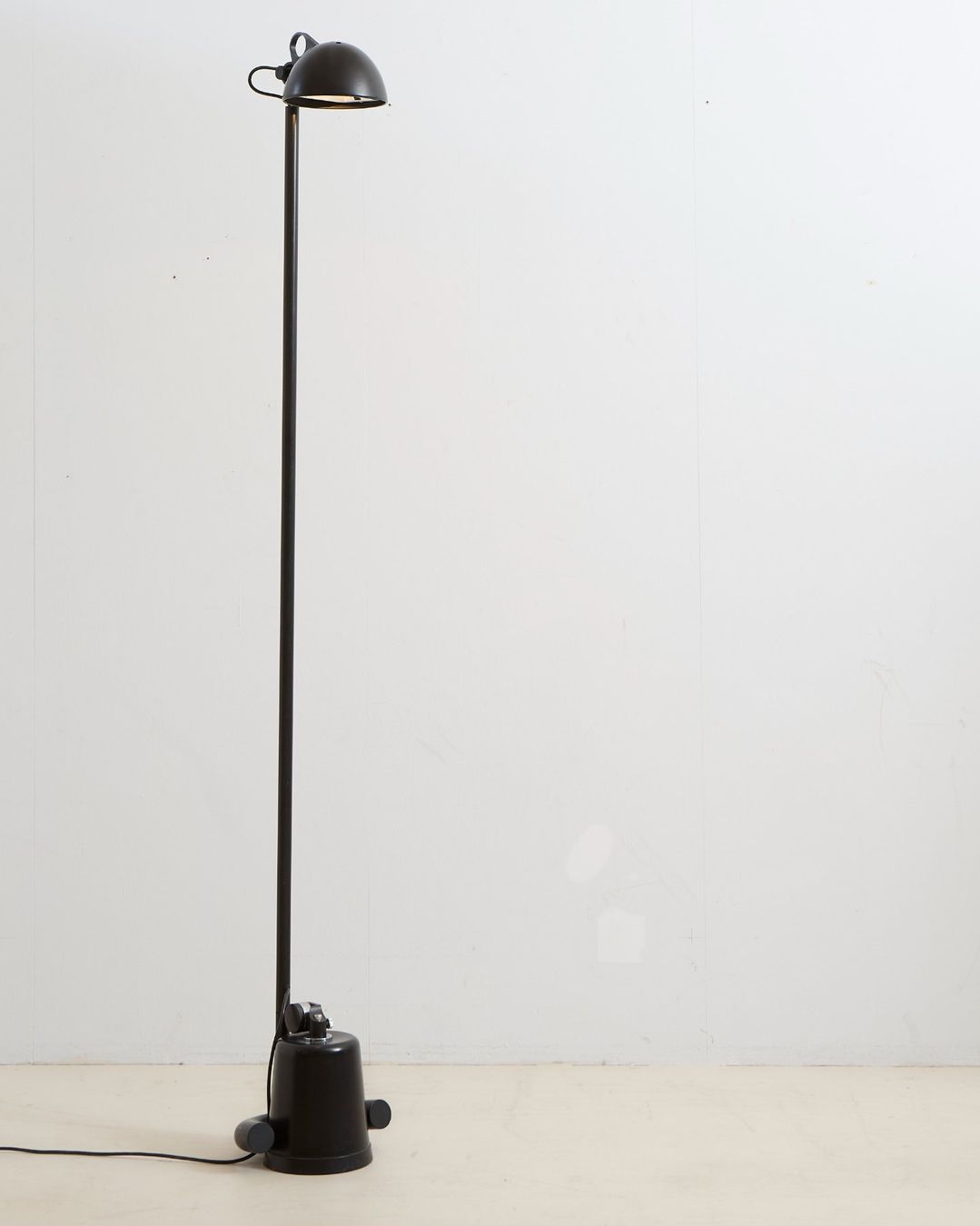 Lampade: Designer Stehlampe von Martinelli Luce – Usato da Zürich venduto da kioskio_zh 1