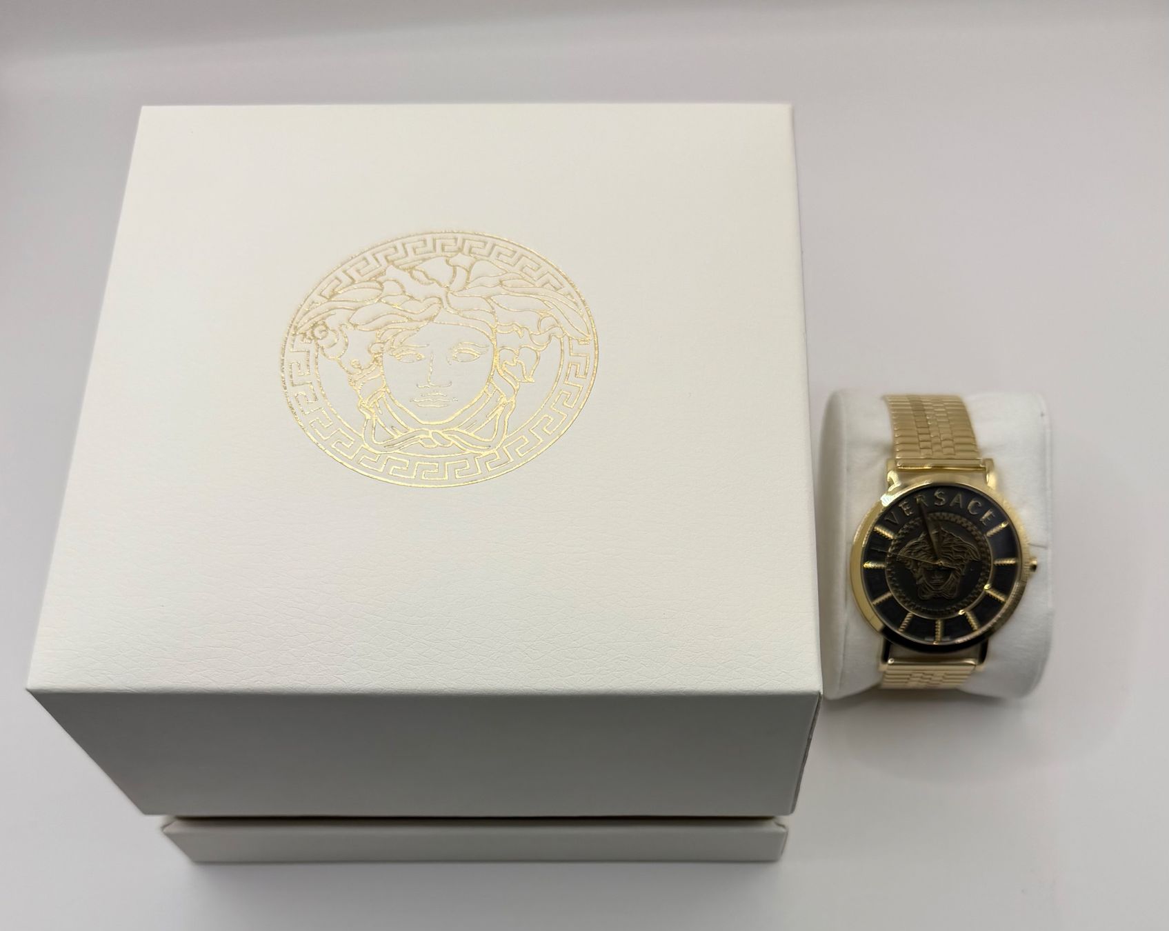 Versace Orologi: VERSACE Schweizer Damen Uhr V-Essential – Nuovo e nell'imballaggio originale da Oberaach venduto da Dandy2021 4
