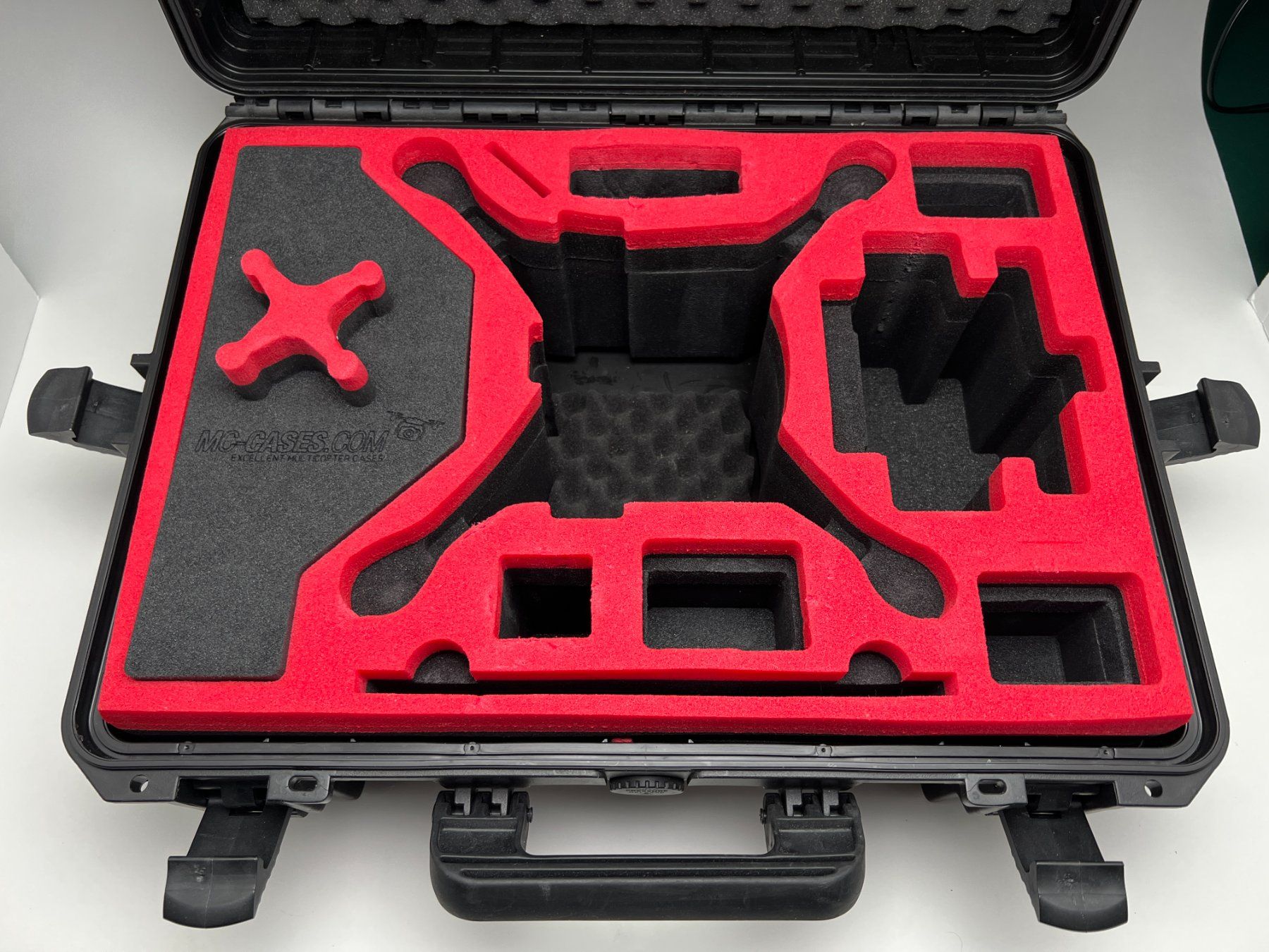 Reisekoffer: Professional case - "Pelicase" suitable for DJI Phantom – Gebraucht aus Villars-sur-glâne von Jean_Claude_Duss 1
