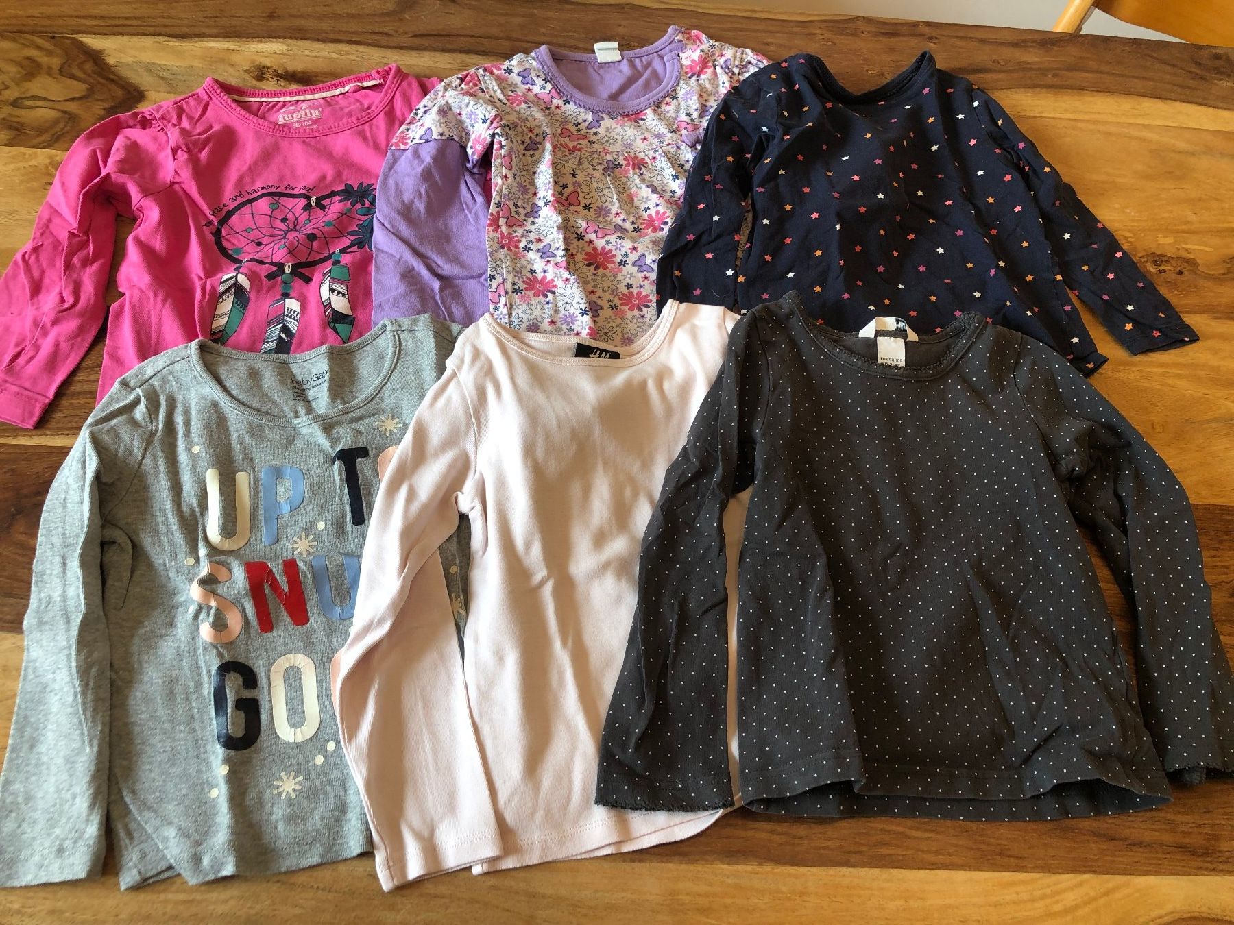 Lotti & Set di vestiti: Kinder Kleiderpaket Gr.98 – Usato da Winterthur venduto da Shahrudin 6