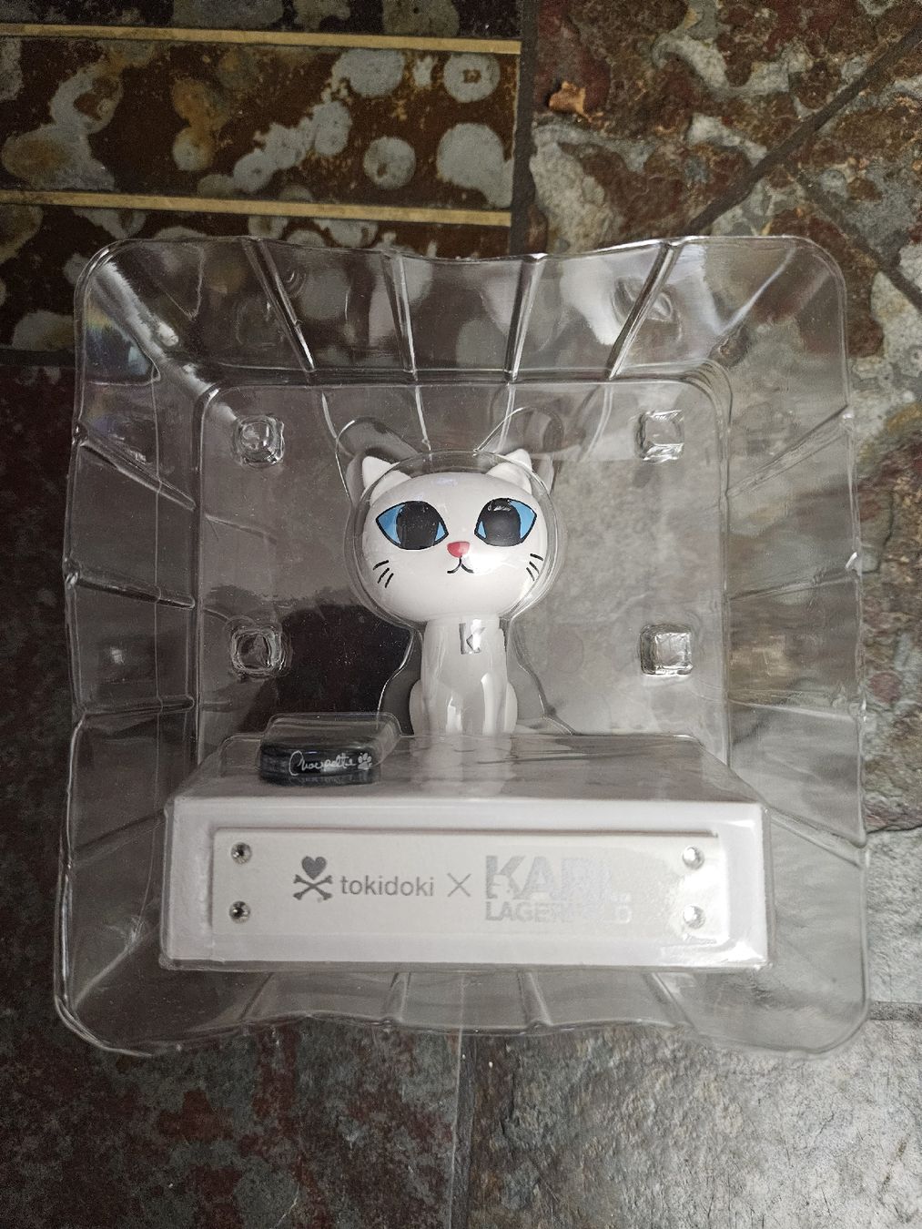 Karl Lagerfeld Statuette: Karl Lagerfeld Toki Doki – Nuovo e nell'imballaggio originale da Aesch ZH venduto da sam_92dd 1