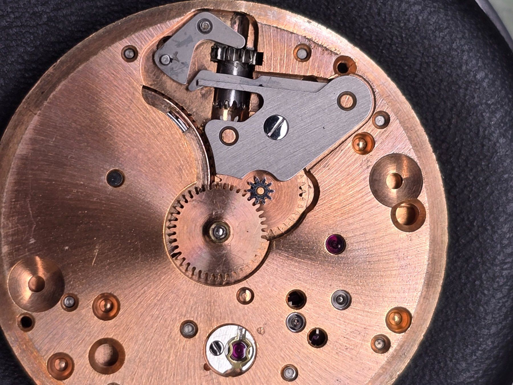 Omega Montres: Mouvement Omega 30 T2 PC – Défectueux à Tramelan par Nirdan 1