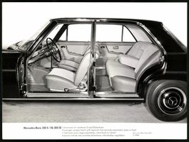 Fotografie Mercedes Benz 250 S / SE-300 