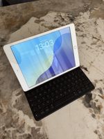 iPad 32GB, WIFI, Gold, 2020 (8. Gen.) Keyboard, Kabel + OVP