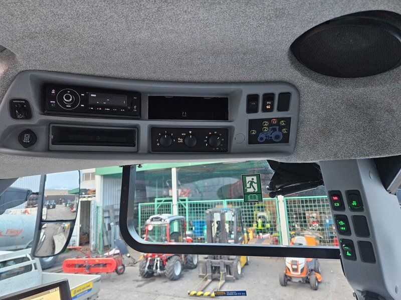 New Holland Traktoren: Traktor New Holland T7.210 AC GPS Ready – Gebraucht aus Mels von lad_8ctm 9