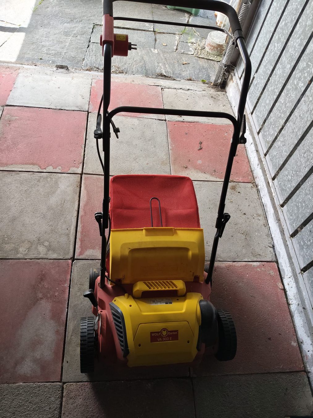 Wolf Garten Attrezzi per la lavorazione del suolo: WOLF Garten Elektro Vertikutierer VA 303 – Usato da Dulliken venduto da Wildolivetree 3