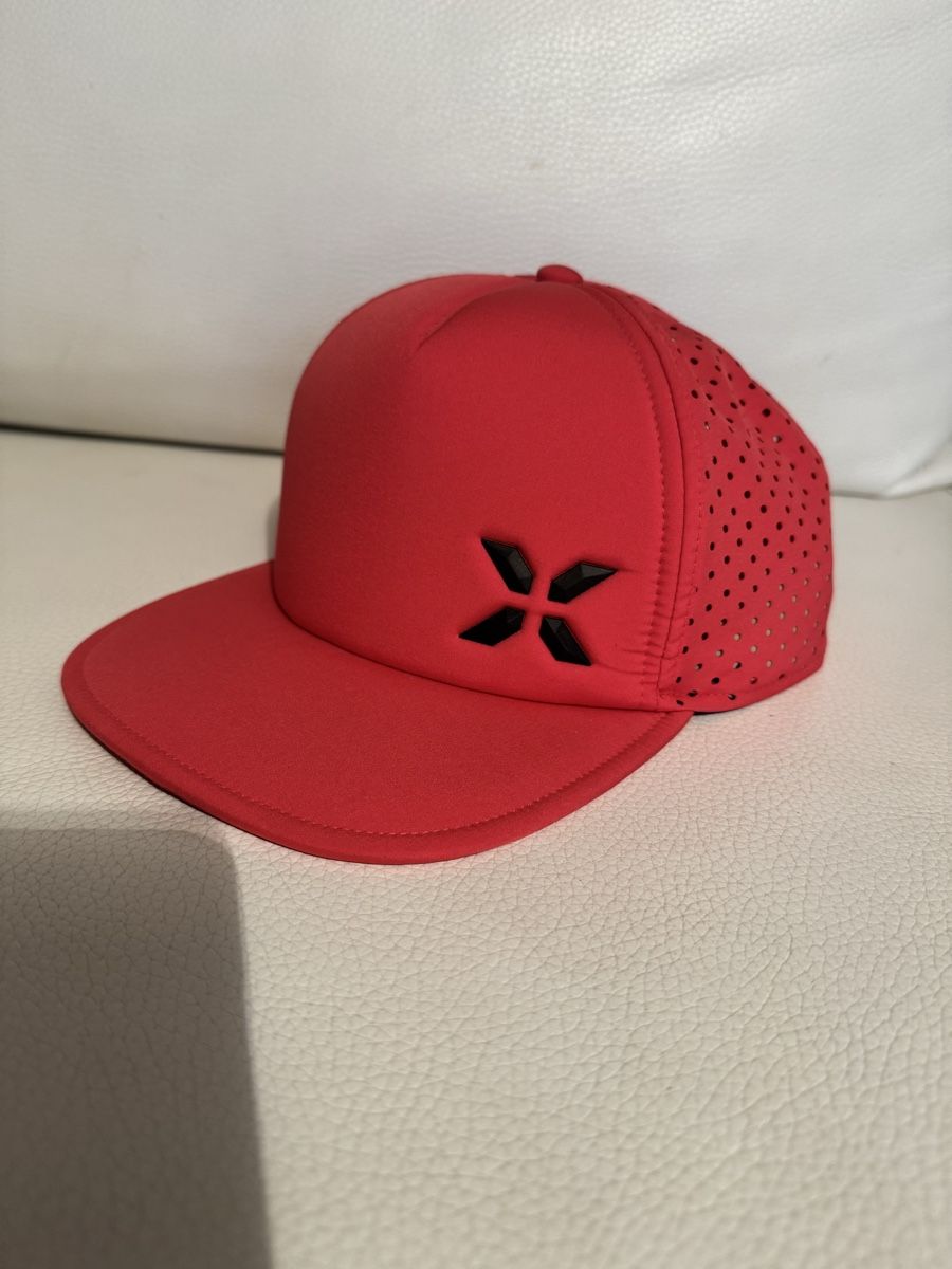 Copricapi, berretti & cappellini: Casquette unisexe neuve – Nuovo e nell'imballaggio originale da Neuchâtel venduto da yul_rg8p 4